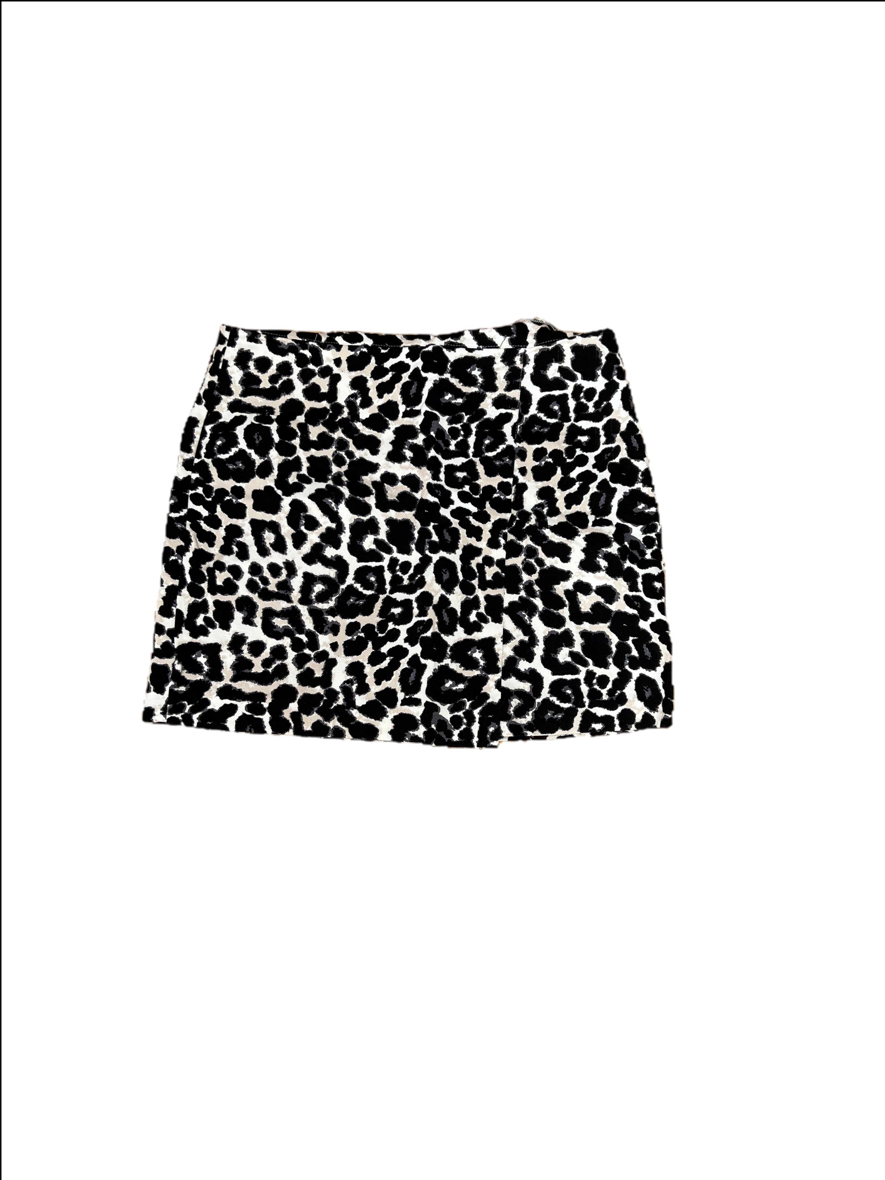 Leopard print mini skirt