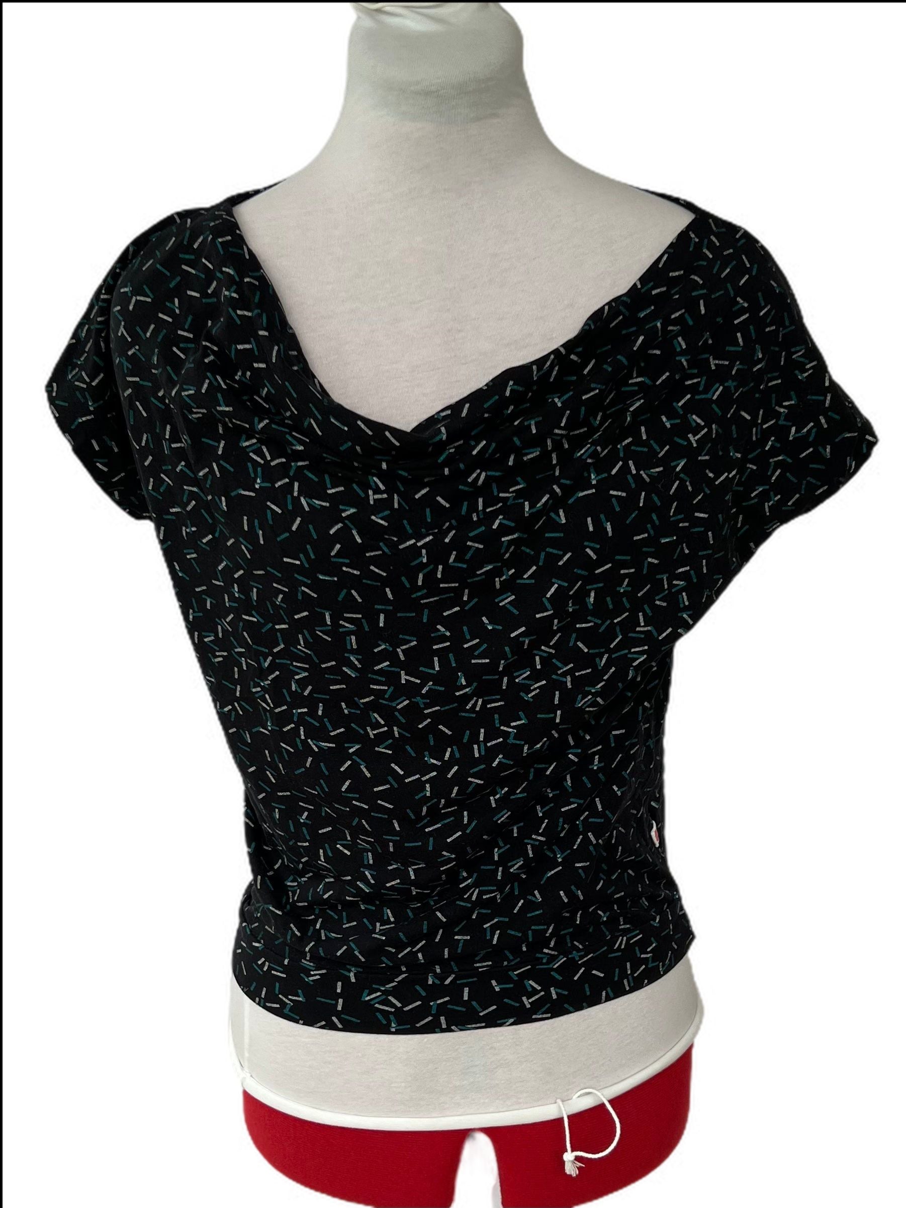 Short Sleeve Sprinkle Top with Waistband