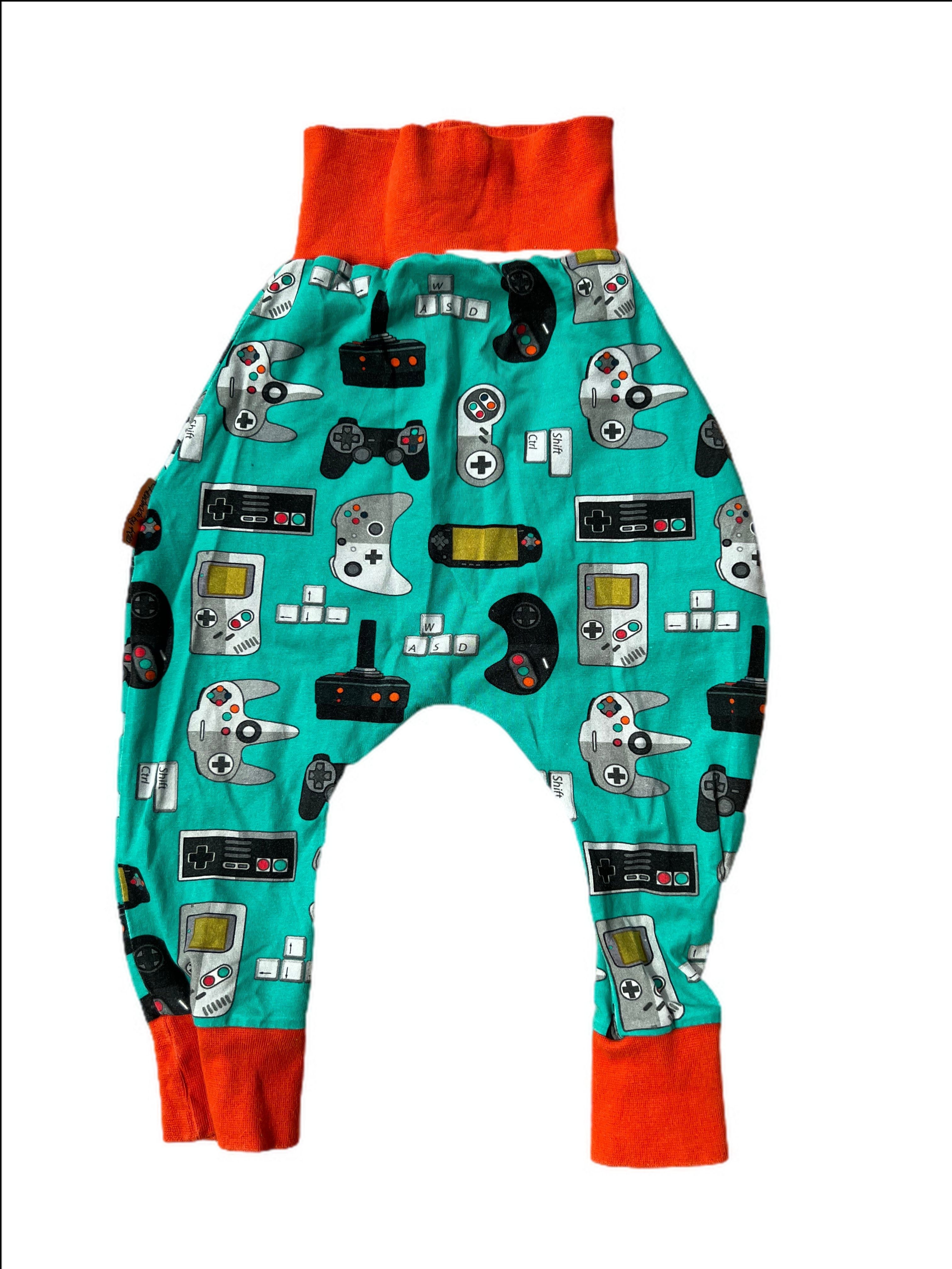 Handmade by Kata Pants